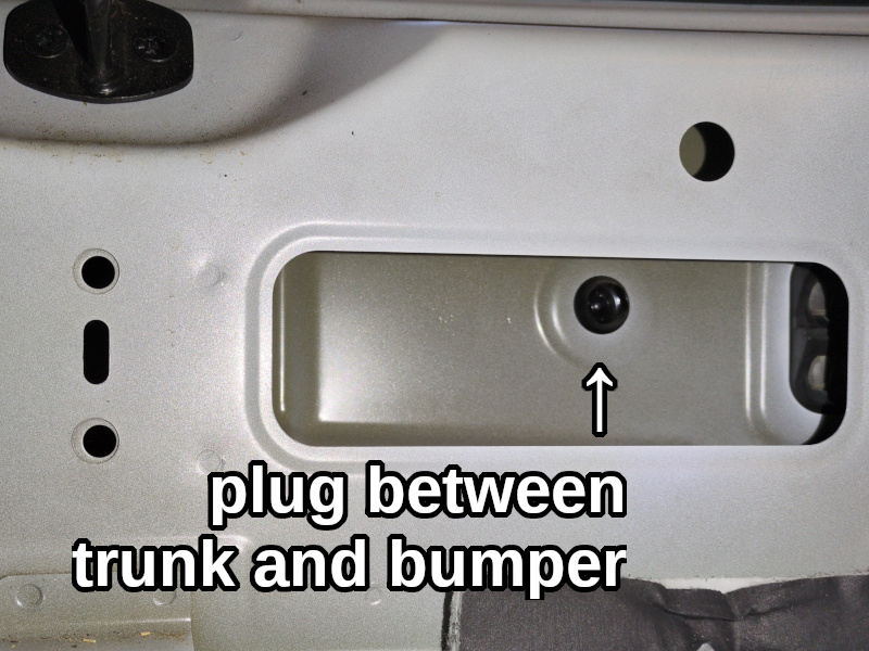 trunk_plug_marked.jpg