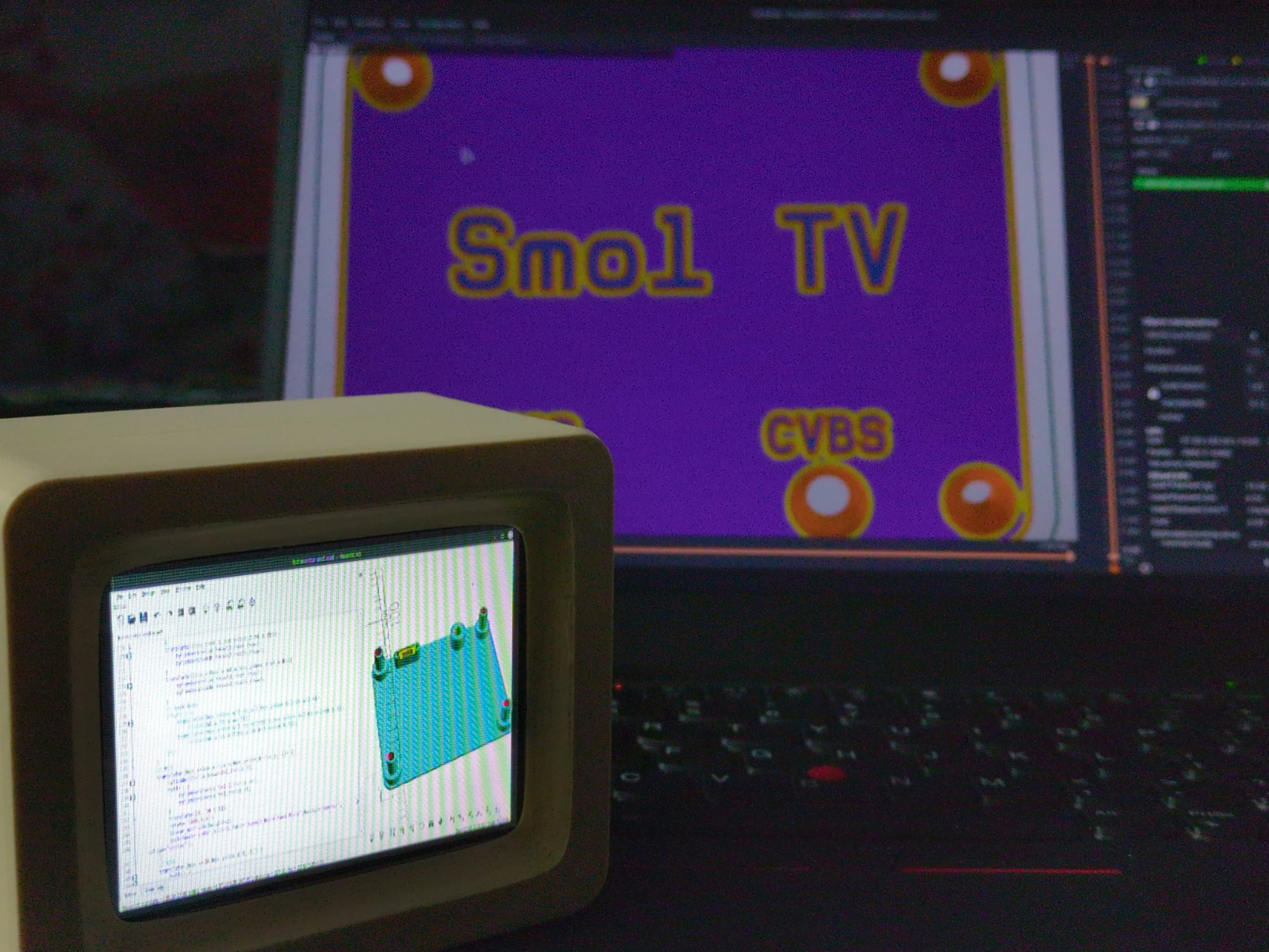 smol_tv_004.jpg